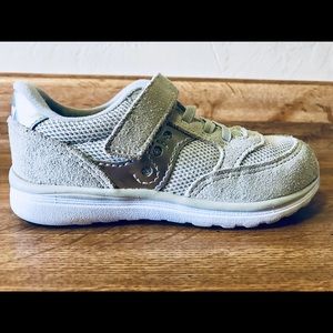 Girls Size 10W Saucony Jazz Sneakers